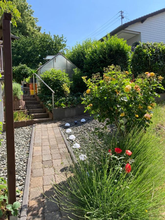 Ferienwohnung Rosengarten Osburg Екстериор снимка